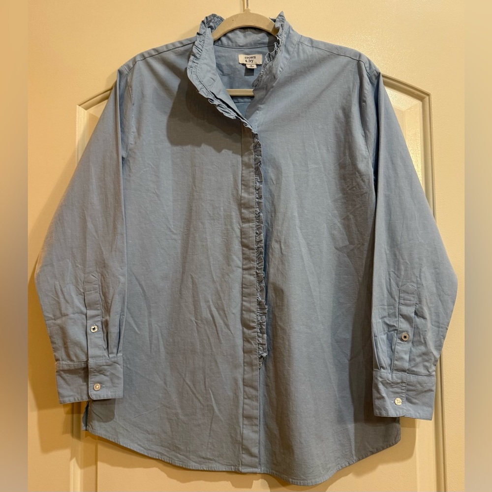 Crown & Ivy Blue Casual Button Down Ruffled Shirt Classic Collar